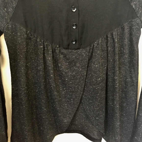 Open Back Top - Picture 4 of 4